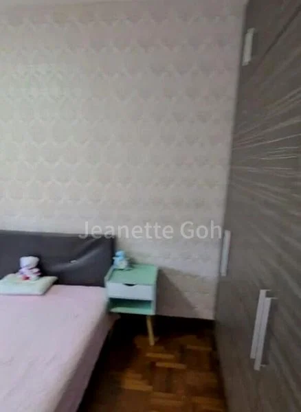 Common Room (HDB) for Rent in 324 Clementi Avenue 5 - Image 2