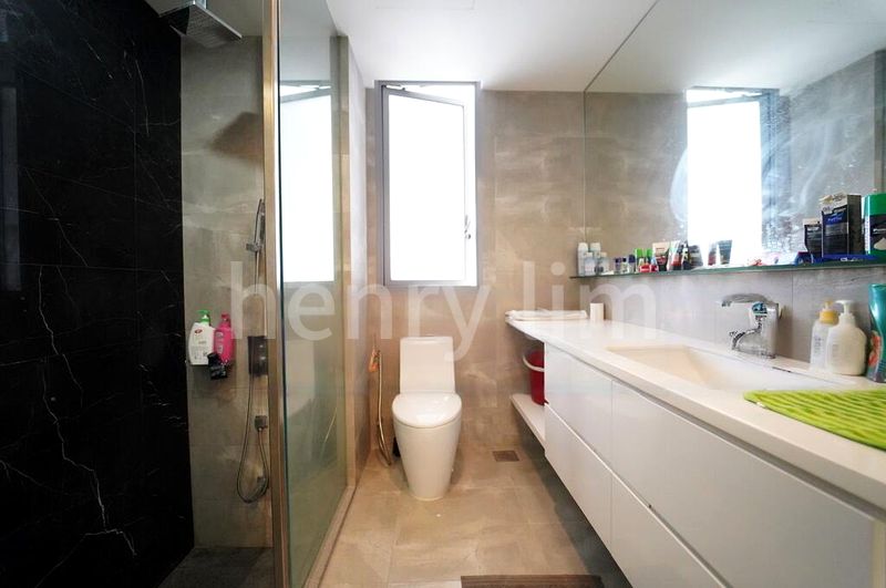 1 Bed Condo for Rent in  Seastrand - Image 6