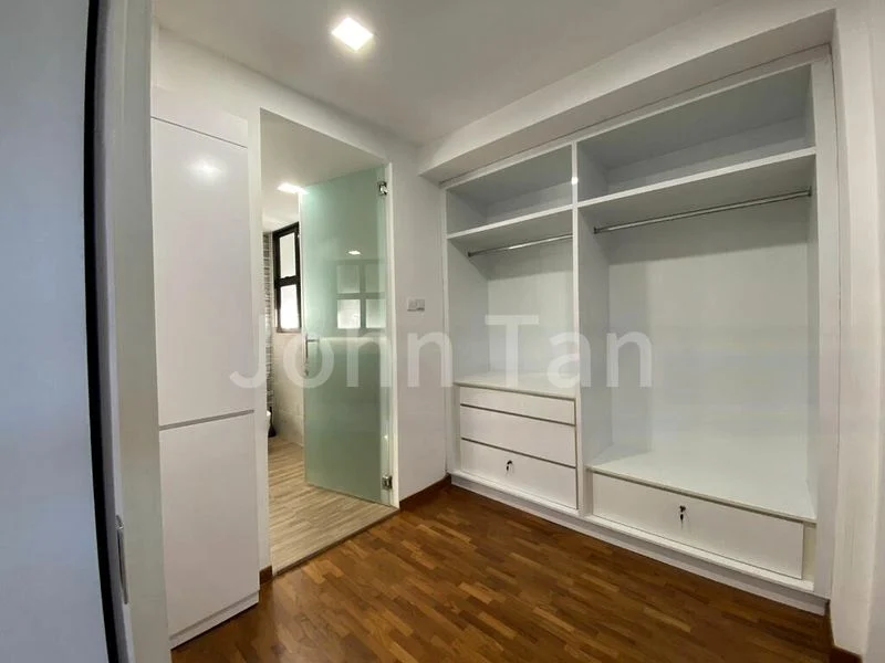 4 Bed Walk-up Apartment (Condo) for Rent in  Thomson Hills Estate - Image 5