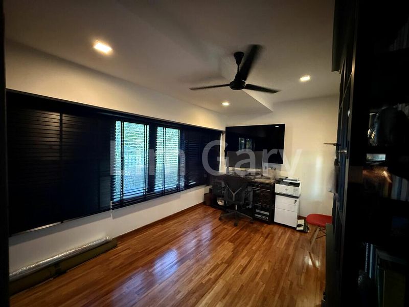 4 Bed Semi-Detached House (Landed) for Rent in Fernhill Lodge - Image 9