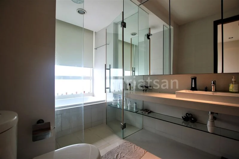 4 Bed Condo for Rent in The Sea View - Image 9