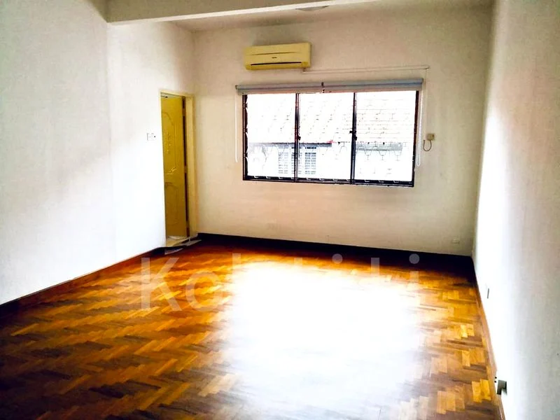 5 Bed Semi-Detached House (Landed) for Rent in Sennett Estate - Image 4