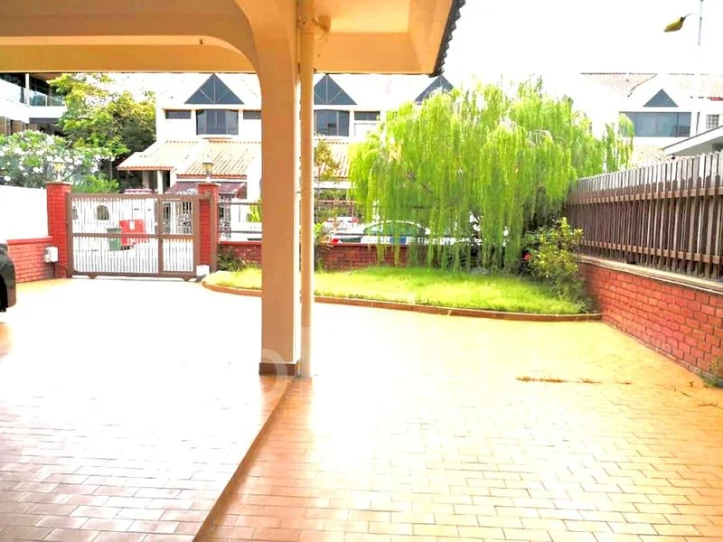 5 Bed Semi-Detached House (Landed) for Rent in Sennett Estate - Image 1