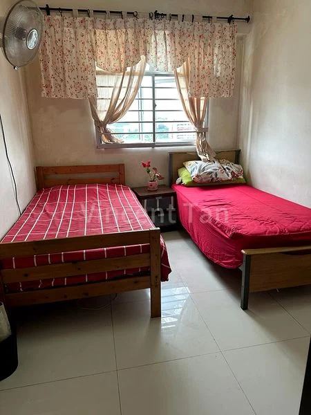 Common Room (HDB) for Rent in  376A Hougang Street 32 - Image 1