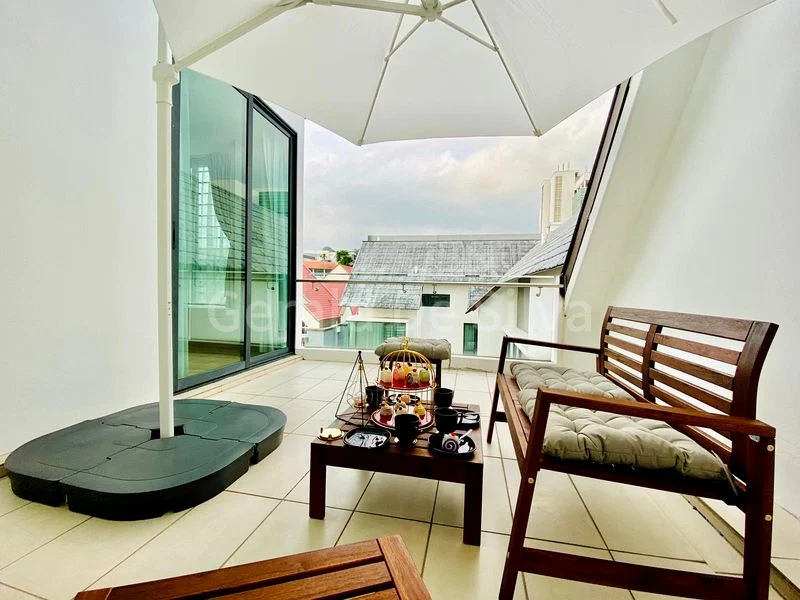 4 Bed Condo for Rent in The Estrella - Image 9