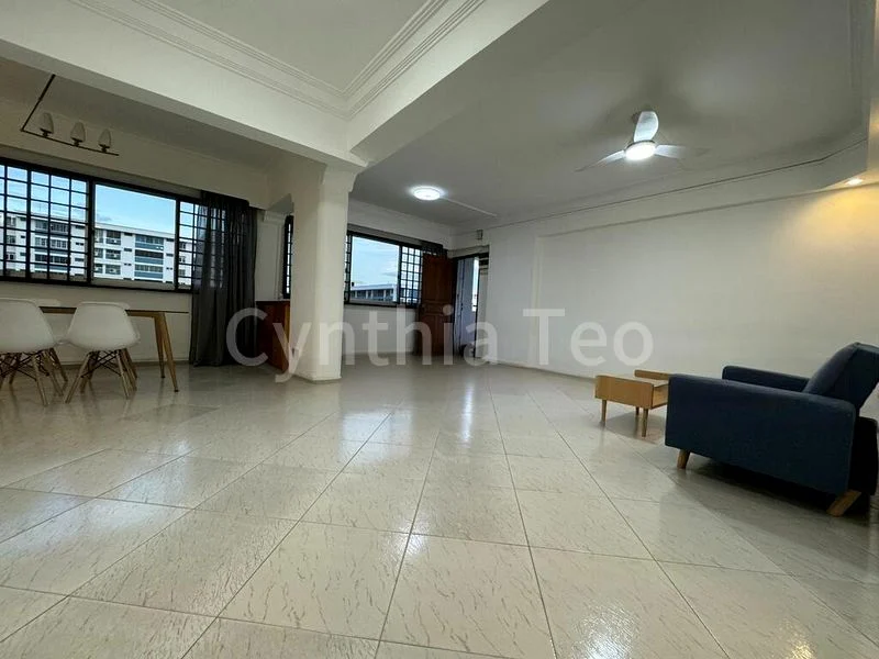 5 Room (5I) HDB for Rent in  866 Tampines Street 83 - Image 5