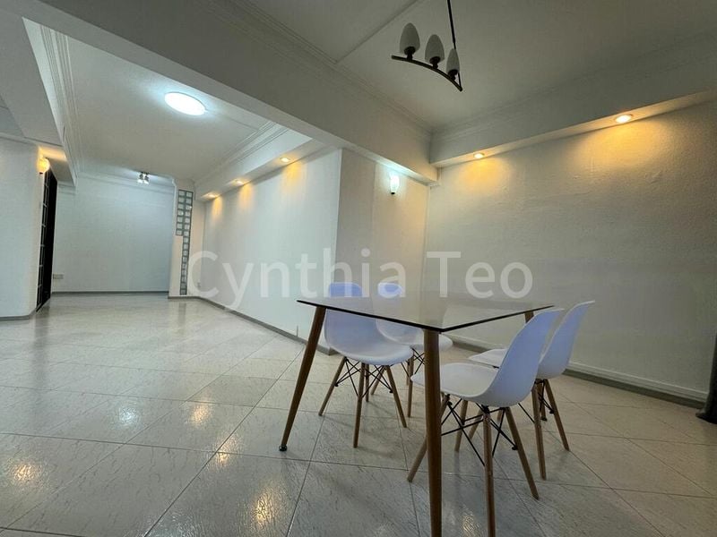 5 Room (5I) HDB for Rent in  866 Tampines Street 83 - Image 8