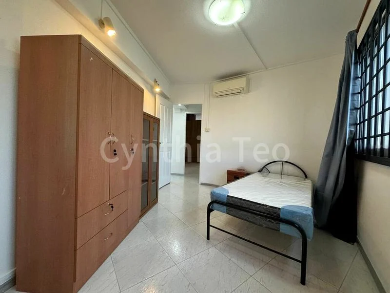 5 Room (5I) HDB for Rent in  866 Tampines Street 83 - Image 9