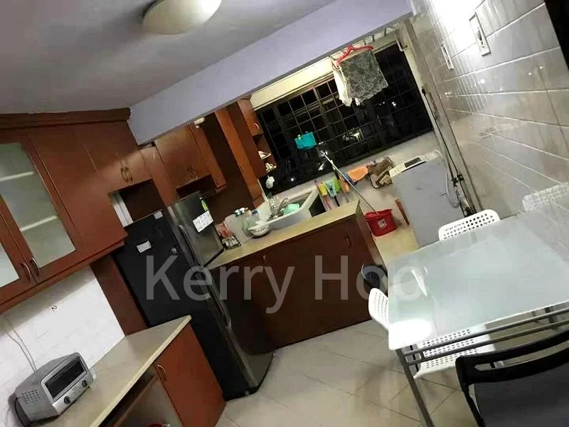 Common Room (HDB) for Rent in  35 Marine Crescent - Image 6