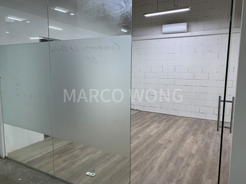 Light Industrial (B1) for Rent in  Lam Soon Industrial Building - Image 6