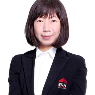Cassandra Tan