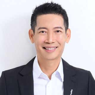 Desmond Wong