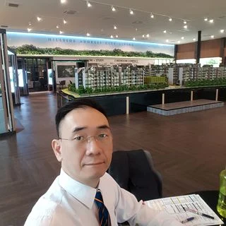 Raymond Loh