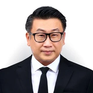 Stuart Tan