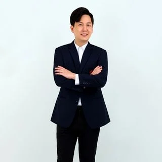Desmond Tan