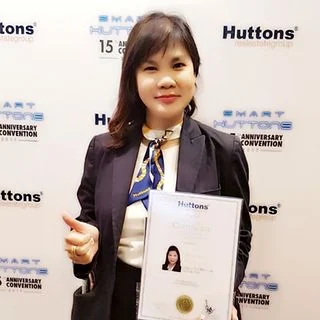 Maria Loh 卢惠芳